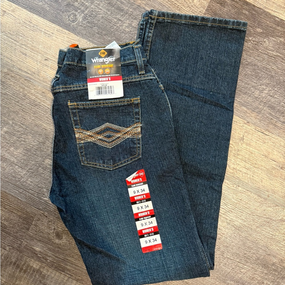 9x34 Women’s Wrangler Flame Resistant Bootcut Jean
